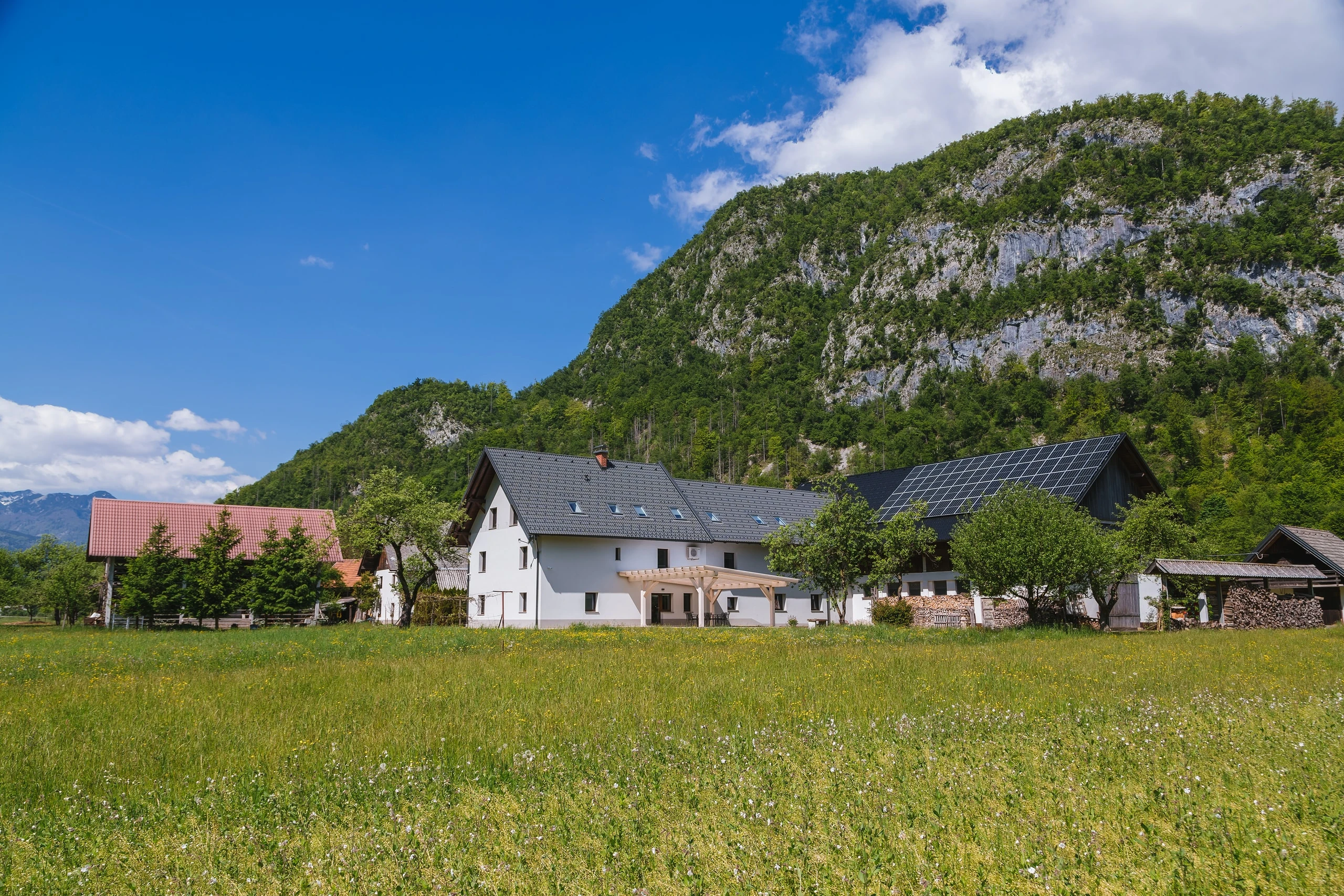 Between Bohinj and Bled, embraced by nature and tranquillity