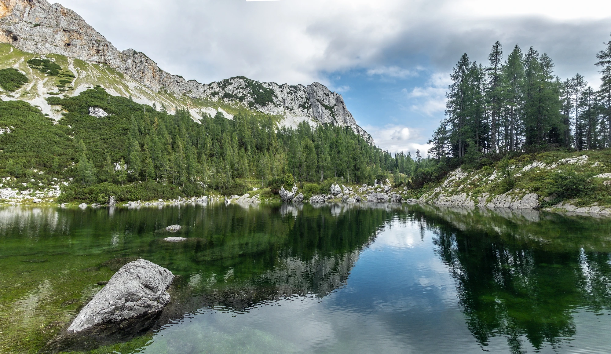 Discover the magic of the Seven Lakes